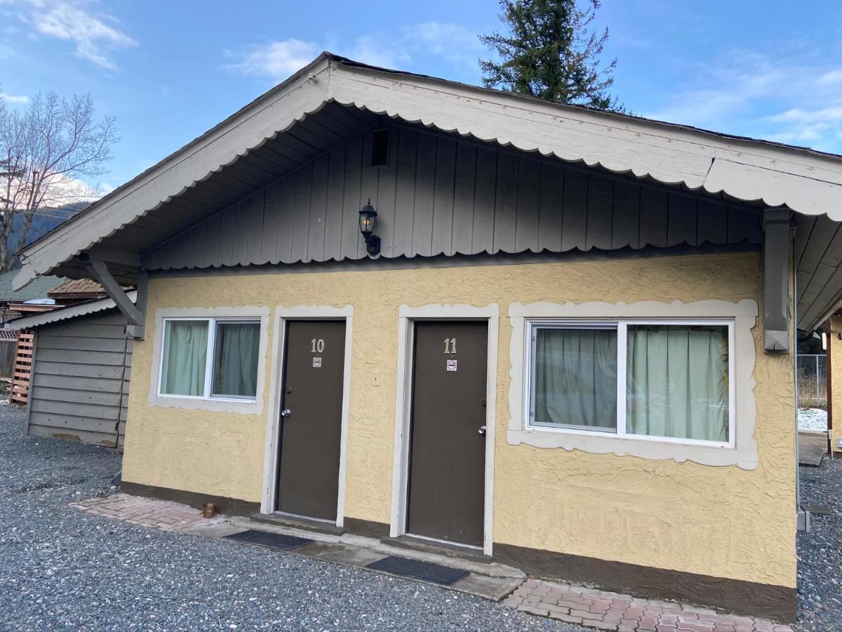 Swiss Chalets Motel Hope Zewnętrze zdjęcie